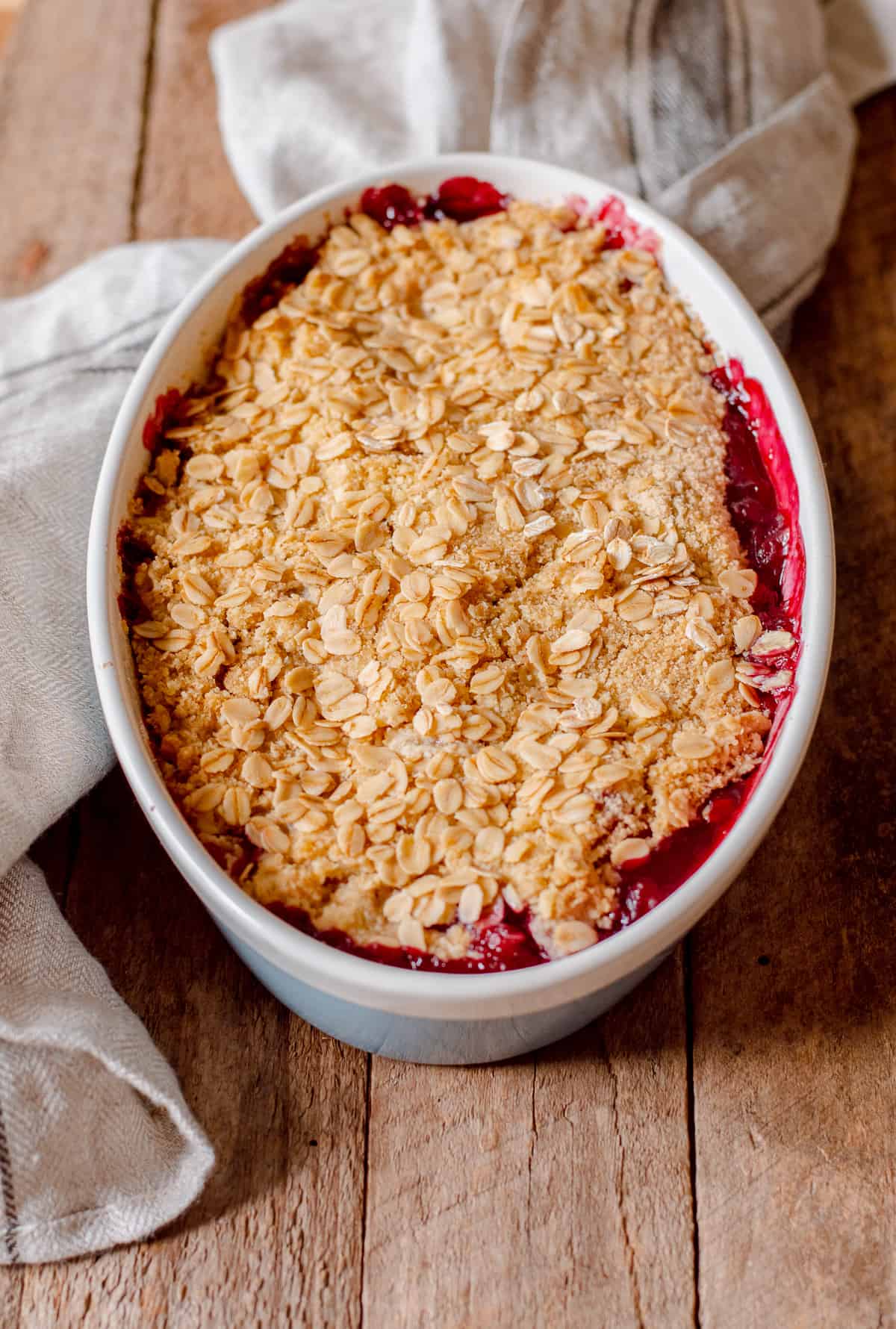 Apple and Plum Crumble - Easy Deliciousness