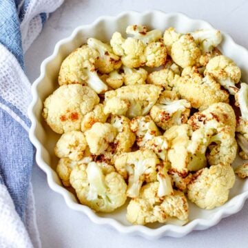 Cauliflower florets which have been air fried.